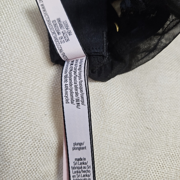 Victoria's Secret Midnight Lace Bra - Picture 2 of 2